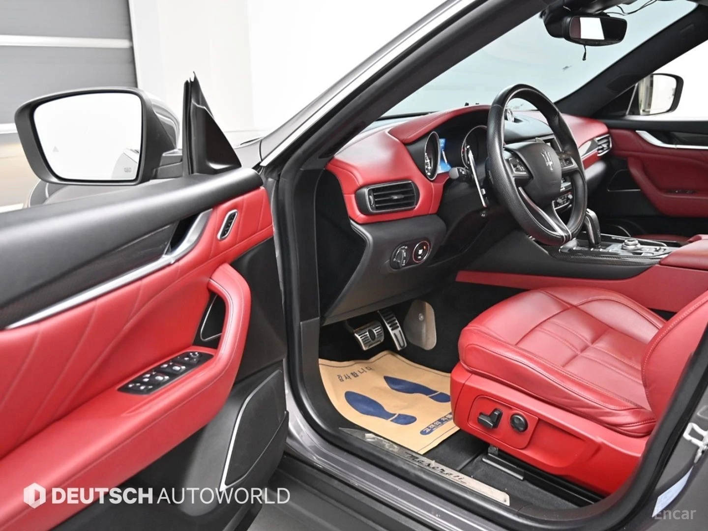 Maserati Levante 3.0 AWD GRAN SPORT* КОЖА* ОБДУХВ* НАВИ* ПАНО, снимка 9 - Автомобили и джипове - 55435099