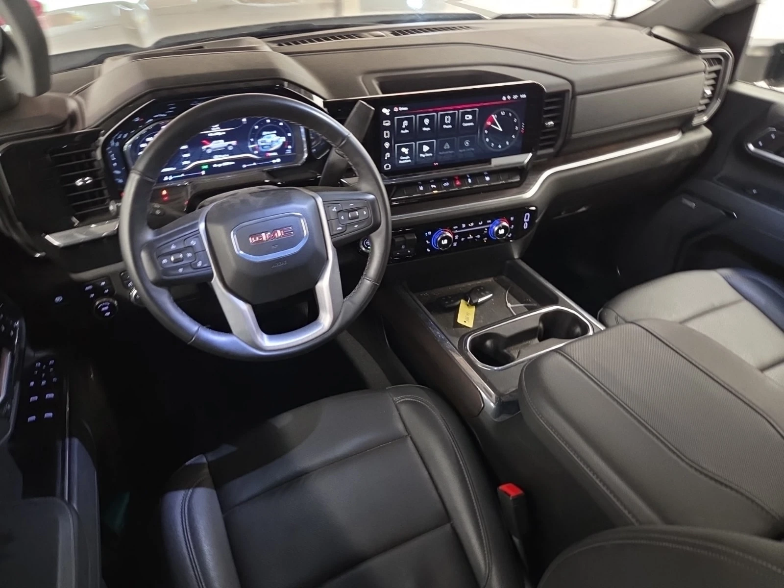 Gmc Sierra SLT| HUD| ОБДУХ| 360| 2 КЛЮЧА| 10к КМ| , снимка 10 - Автомобили и джипове - 55842845