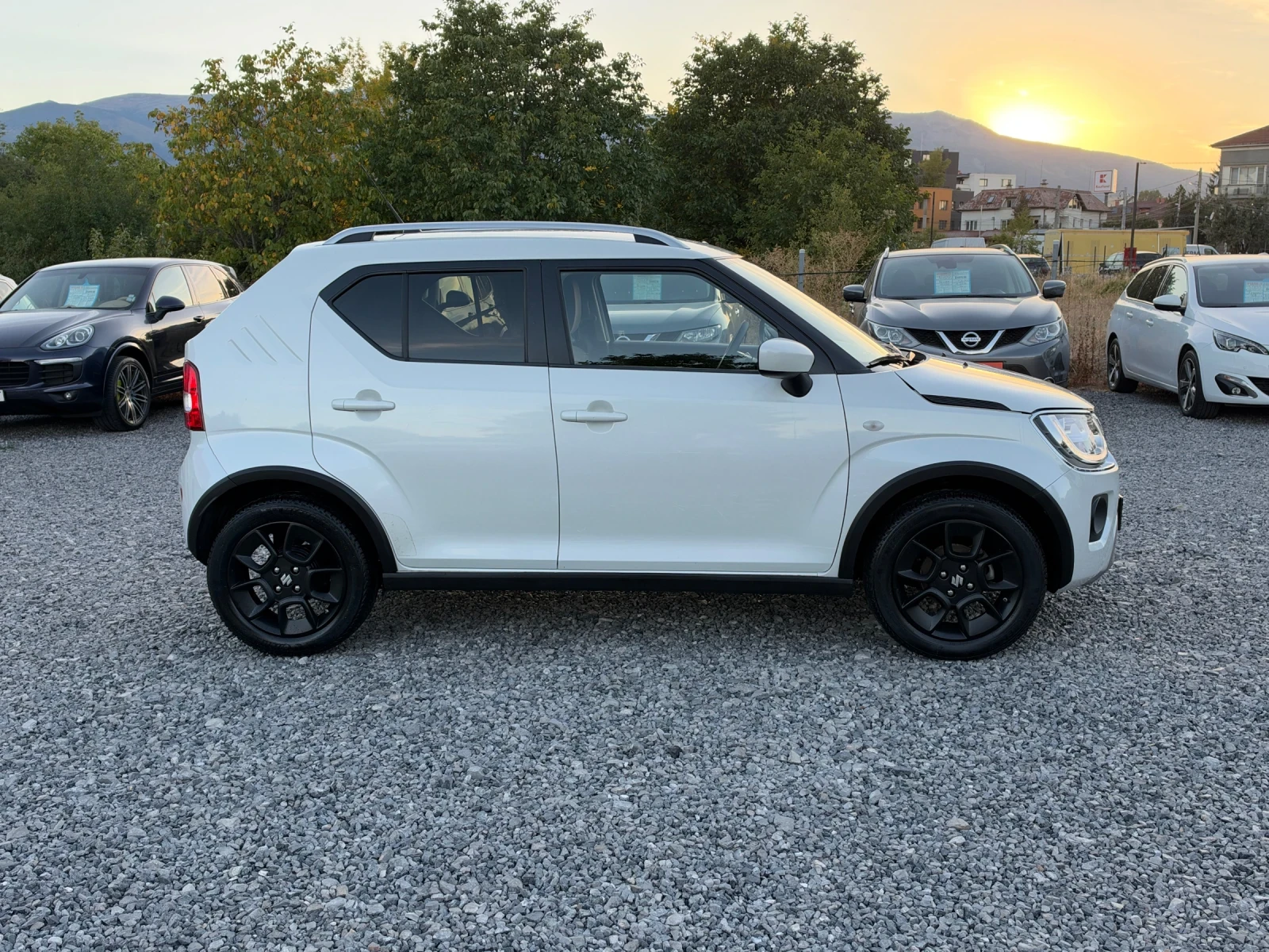 Suzuki Ignis Facelift 2020/1.2i (83hp) HYBRID/4�4/72 000km./EU6 | Mobile.bg � ����������� 5