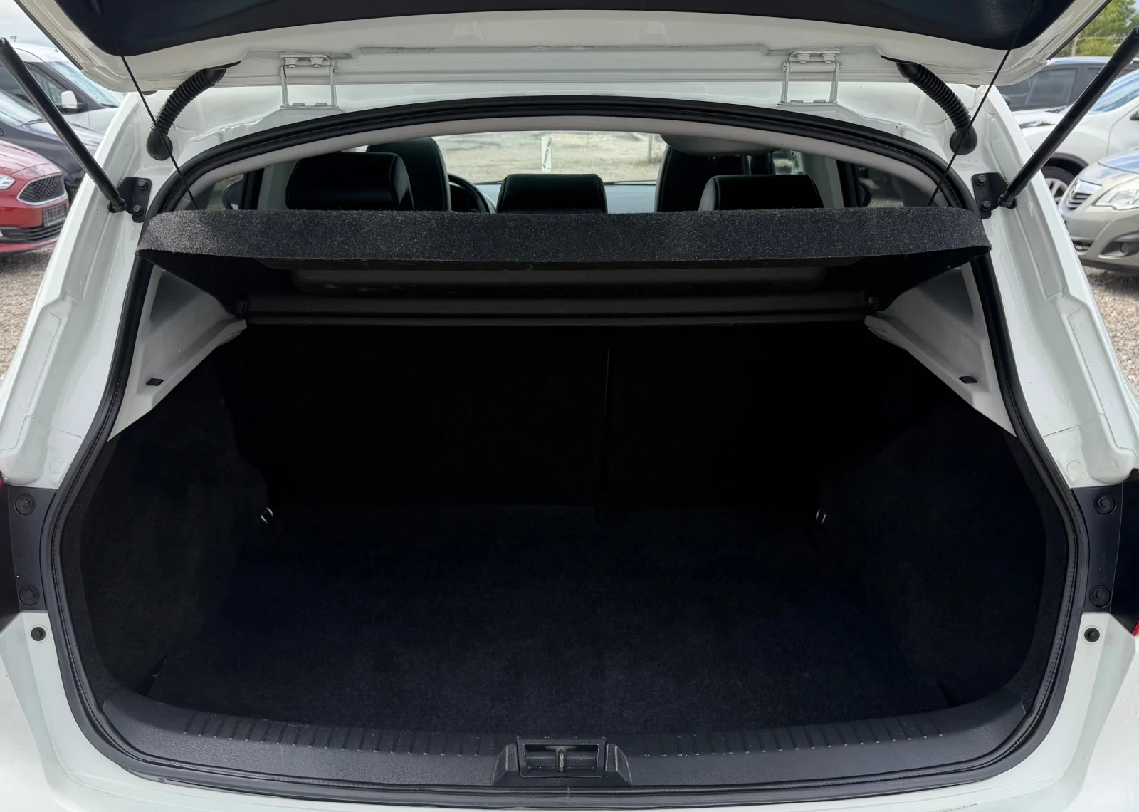 Nissan Qashqai 1.5dCi* N-Tec* BOsE* Keyless-Go* ЛИЗИНГ  * , снимка 16 - Автомобили и джипове - 56277446
