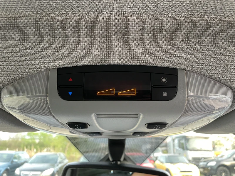 Mercedes-Benz Vito Maxi 8+ 1 автоматик 2.2cdi, снимка 14 - Бусове и автобуси - 51925433