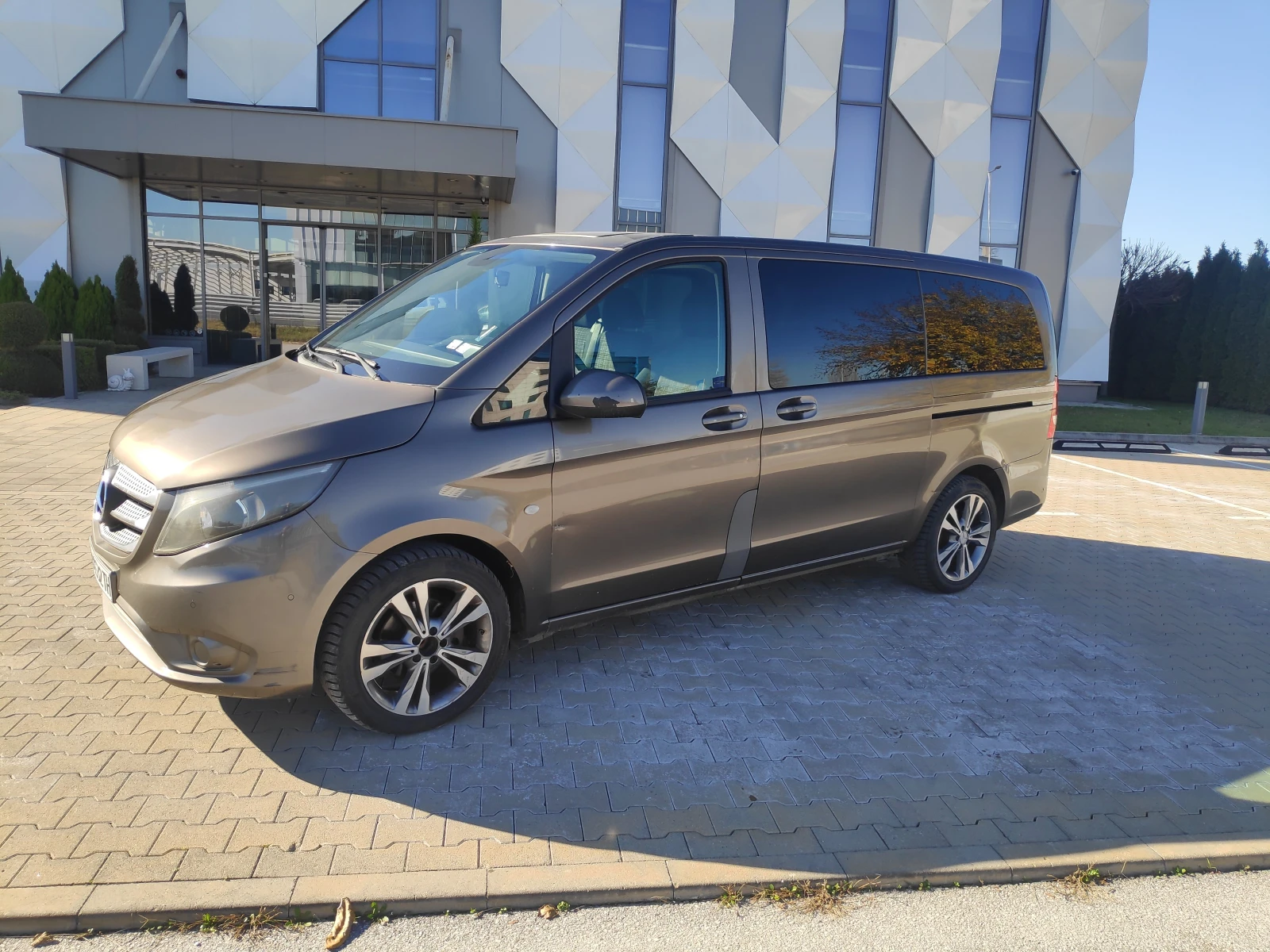 Mercedes-Benz Vito 8+ 1 / 114  | Mobile.bg   2