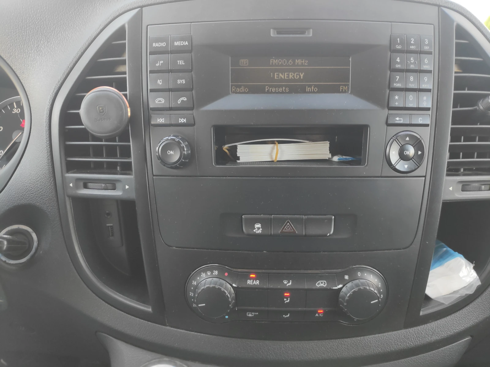 Mercedes-Benz Vito 8+ 1 / 114  | Mobile.bg   9