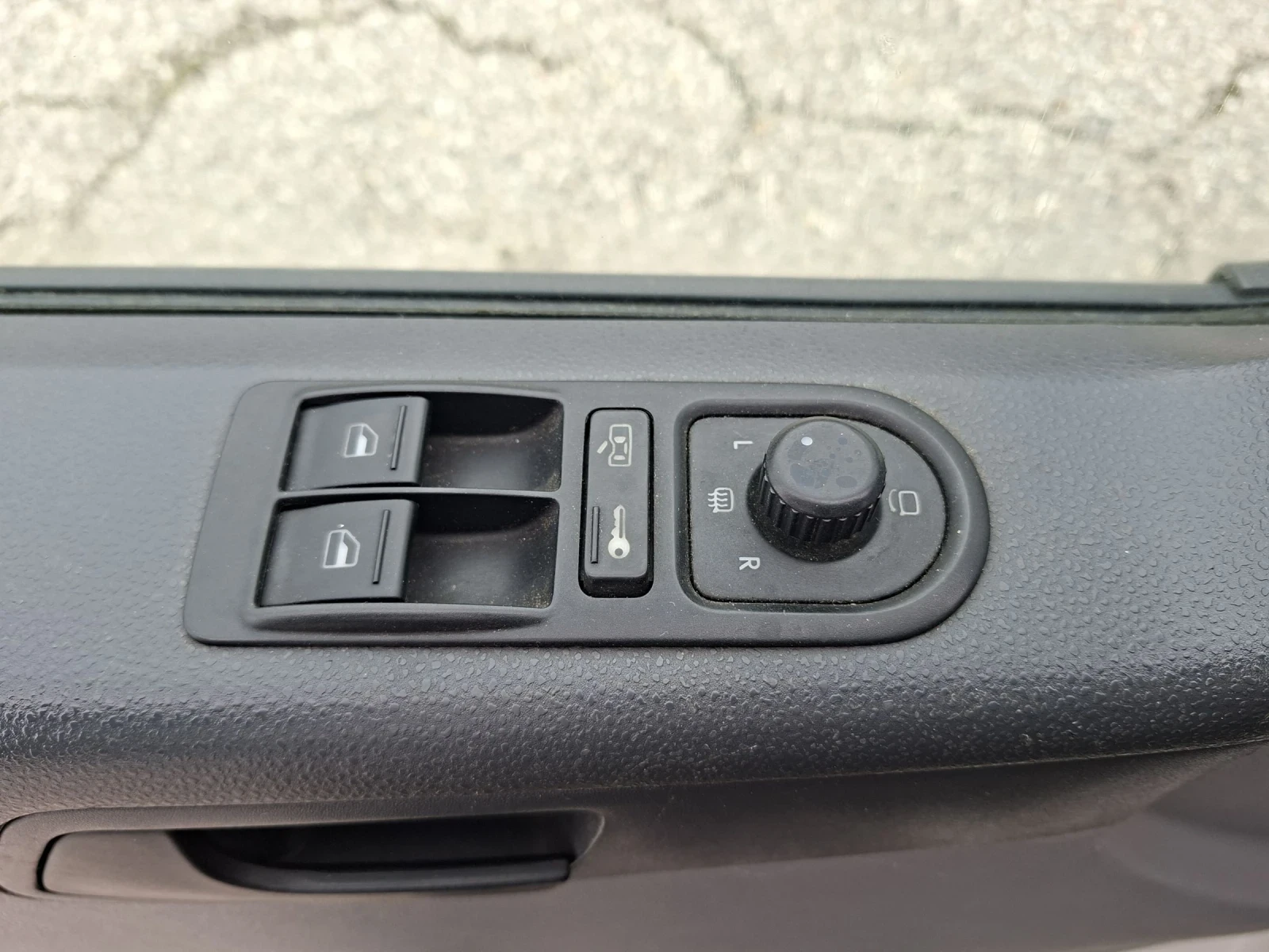 VW T5 LONG/KLIMA, снимка 15 - Бусове и автобуси - 53191961