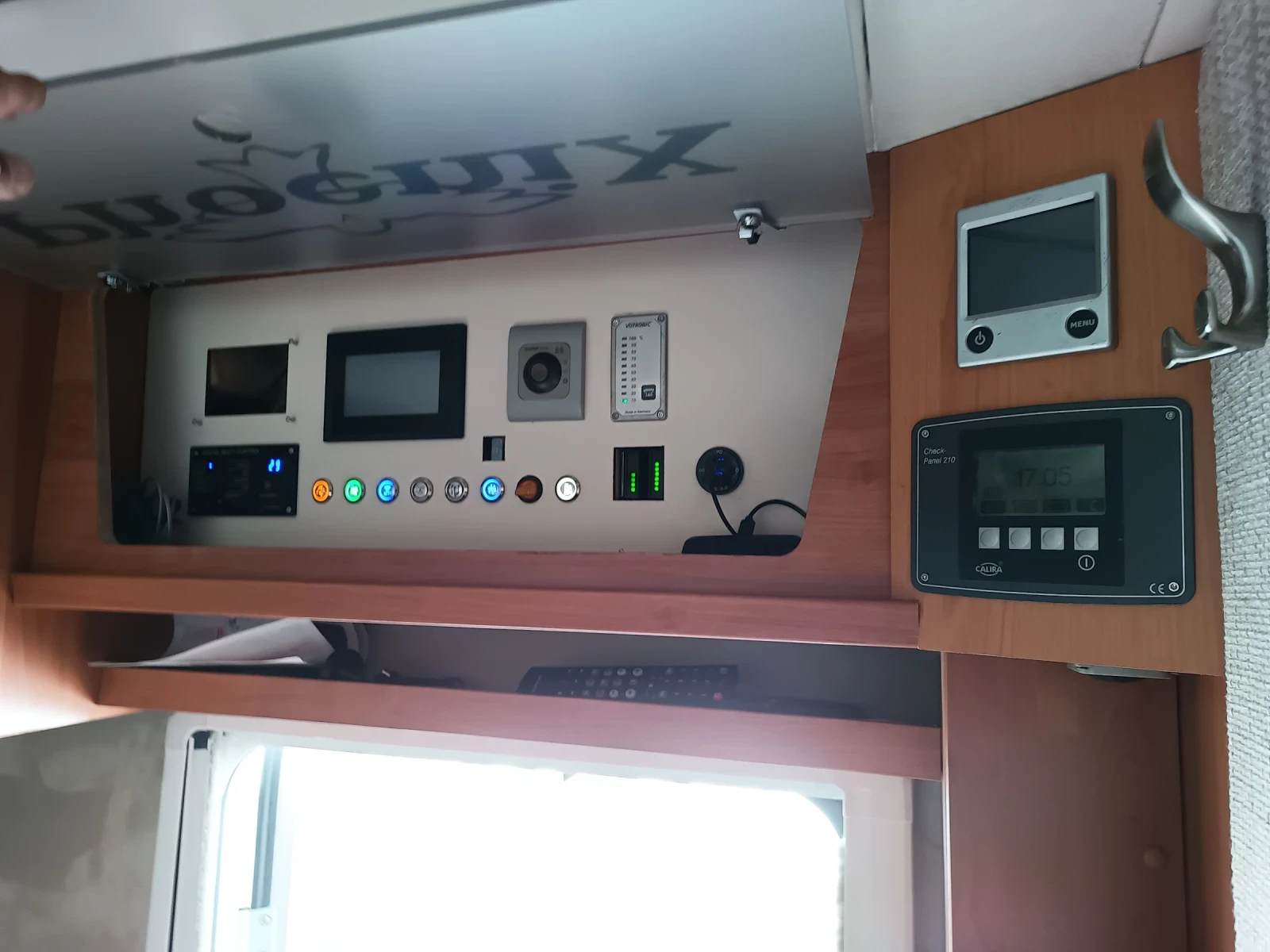 ������ Phoenix Liner 8000 | Mobile.bg � ����������� 4