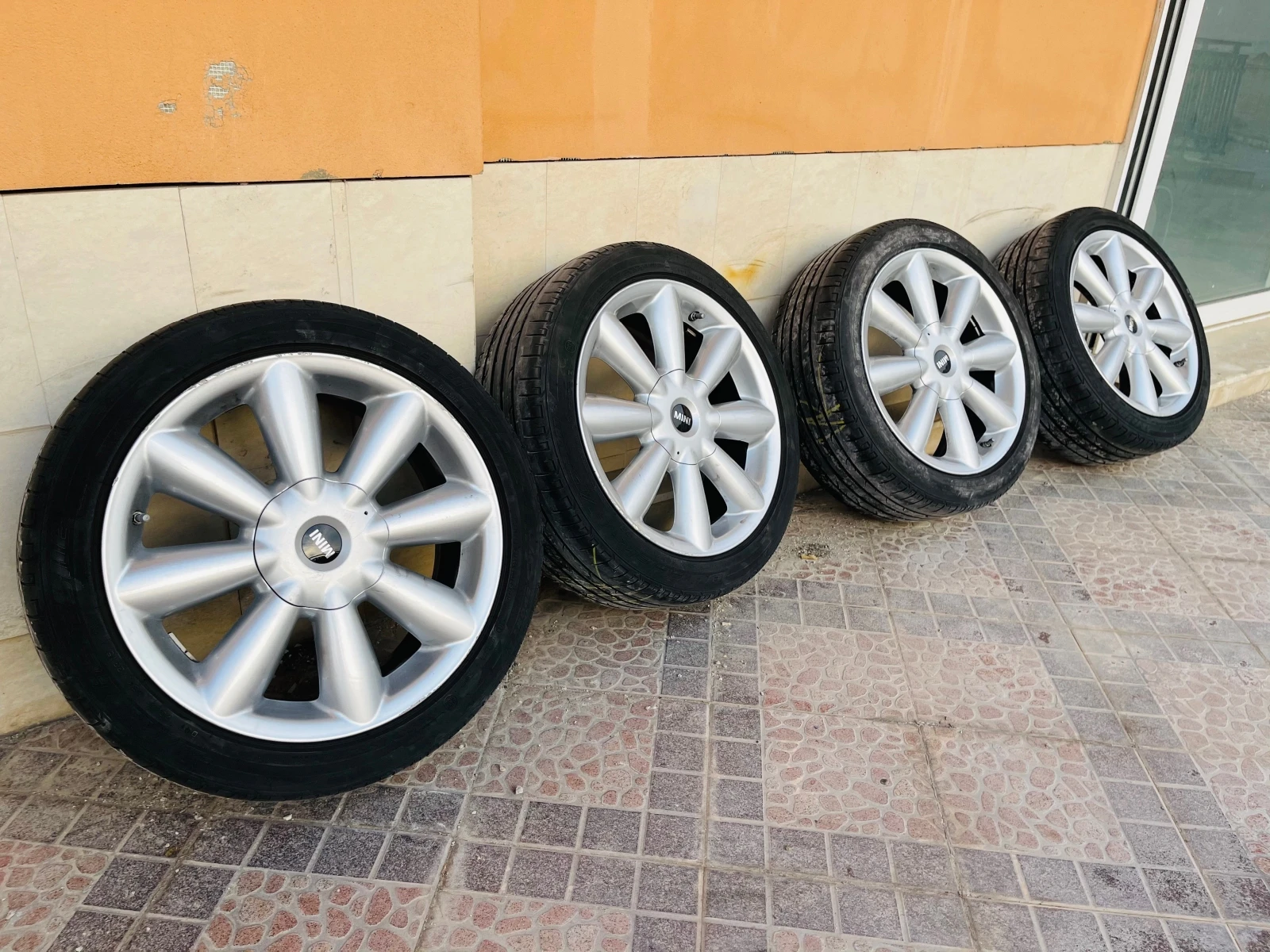    225/45R18  Mini | Mobile.bg   3