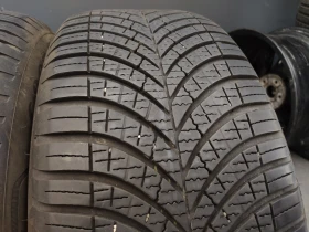 Гуми Всесезонни 235/55R17, снимка 1 - Гуми и джанти - 46971139