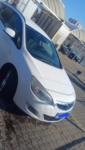     Opel Astra Sport tourer