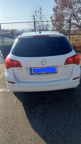     Opel Astra Sport tourer