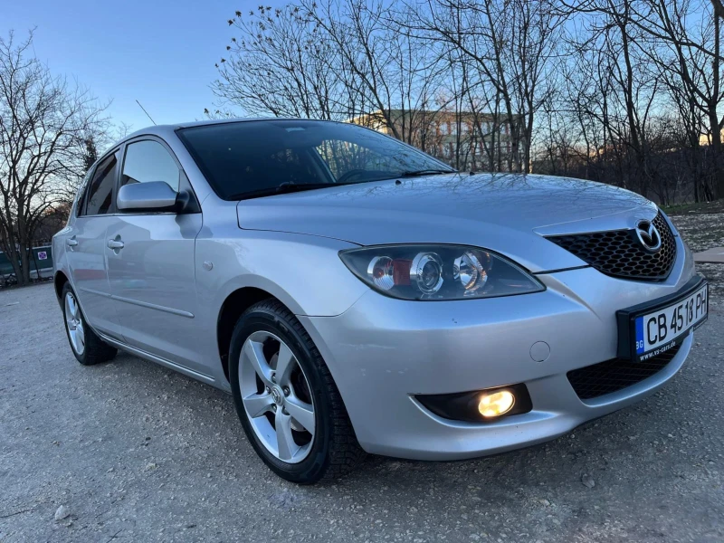 Mazda 3 FACELIFT/ВСИЧКО ПЛАТЕНО/4 ЛЕТНИ ГУМИ/ОБСЛУЖЕНА , снимка 1 - Автомобили и джипове - 48510798