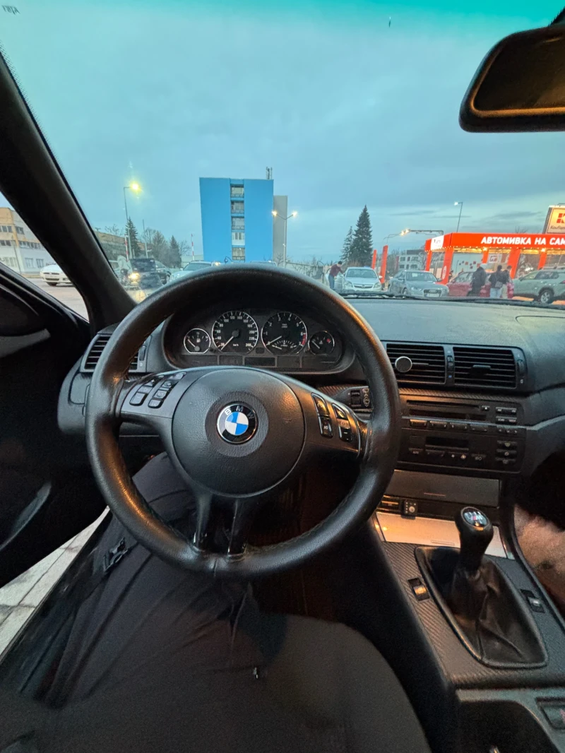 BMW 318 318 2.0 143кс, снимка 9 - Автомобили и джипове - 48758507