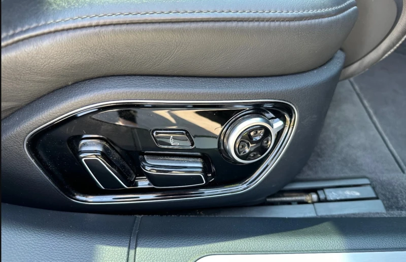 Audi A8 4.2TDI LONG/BUSINESS/PANORAMA/MASSAGE/TV/BOSE, снимка 10 - Автомобили и джипове - 50486211