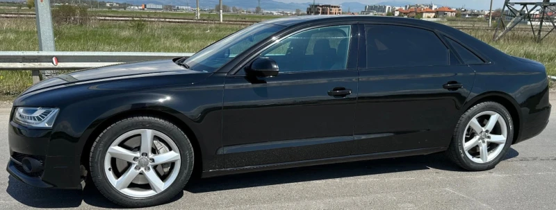 Audi A8 4.2TDI LONG/BUSINESS/PANORAMA/MASSAGE/TV/BOSE, снимка 2 - Автомобили и джипове - 50486211