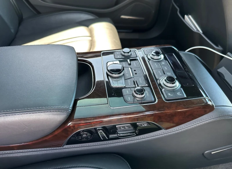 Audi A8 4.2TDI LONG/BUSINESS/PANORAMA/MASSAGE/TV/BOSE, снимка 7 - Автомобили и джипове - 50486211