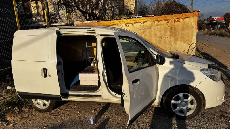 Dacia Dokker, снимка 6 - Автомобили и джипове - 52104684