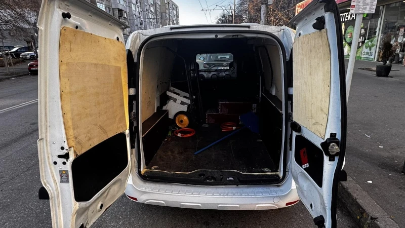 Dacia Dokker, снимка 2 - Автомобили и джипове - 52104684