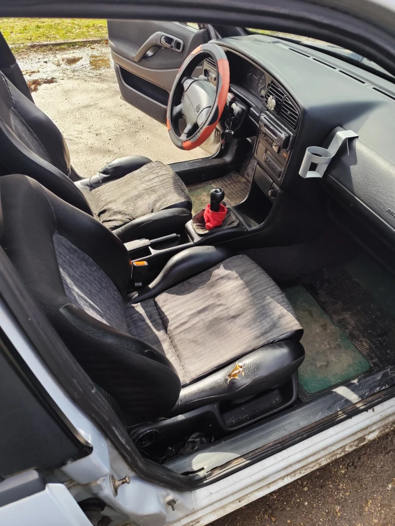 VW Passat, снимка 5 - Автомобили и джипове - 53470071