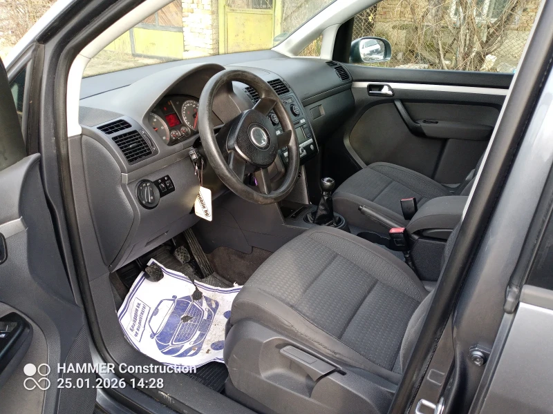 VW Touran 1.9 TDI 6+ 1, снимка 7 - Автомобили и джипове - 53565175