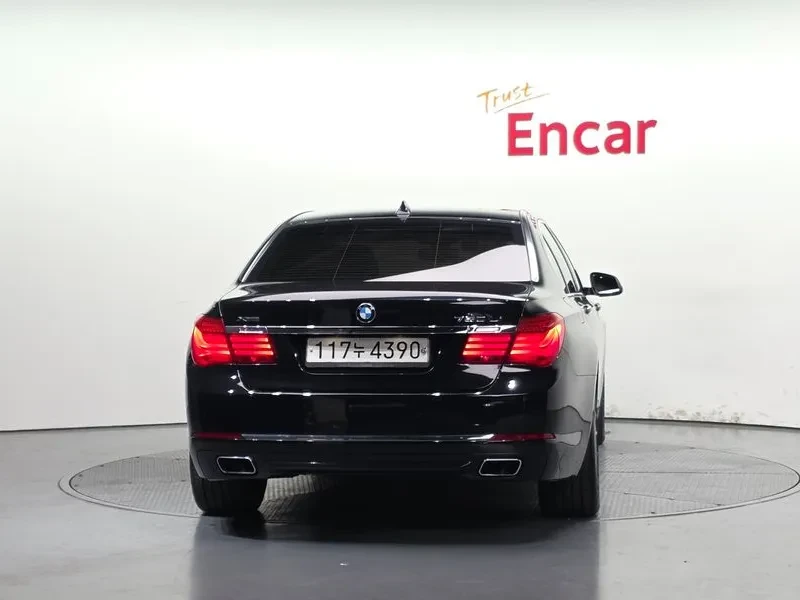 BMW 730, снимка 4 - Автомобили и джипове - 54600940
