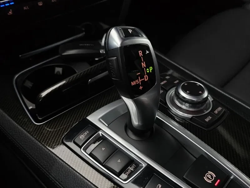 BMW 730, снимка 9 - Автомобили и джипове - 54600940