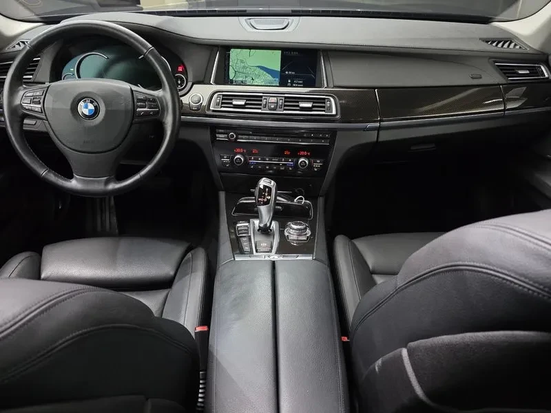 BMW 730, снимка 7 - Автомобили и джипове - 54600940