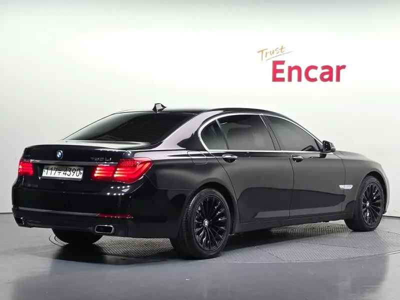 BMW 730, снимка 2 - Автомобили и джипове - 54600940