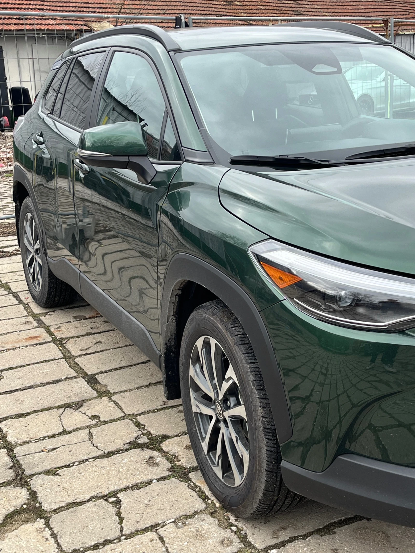 Toyota Corolla Cross XLE - изображение 4