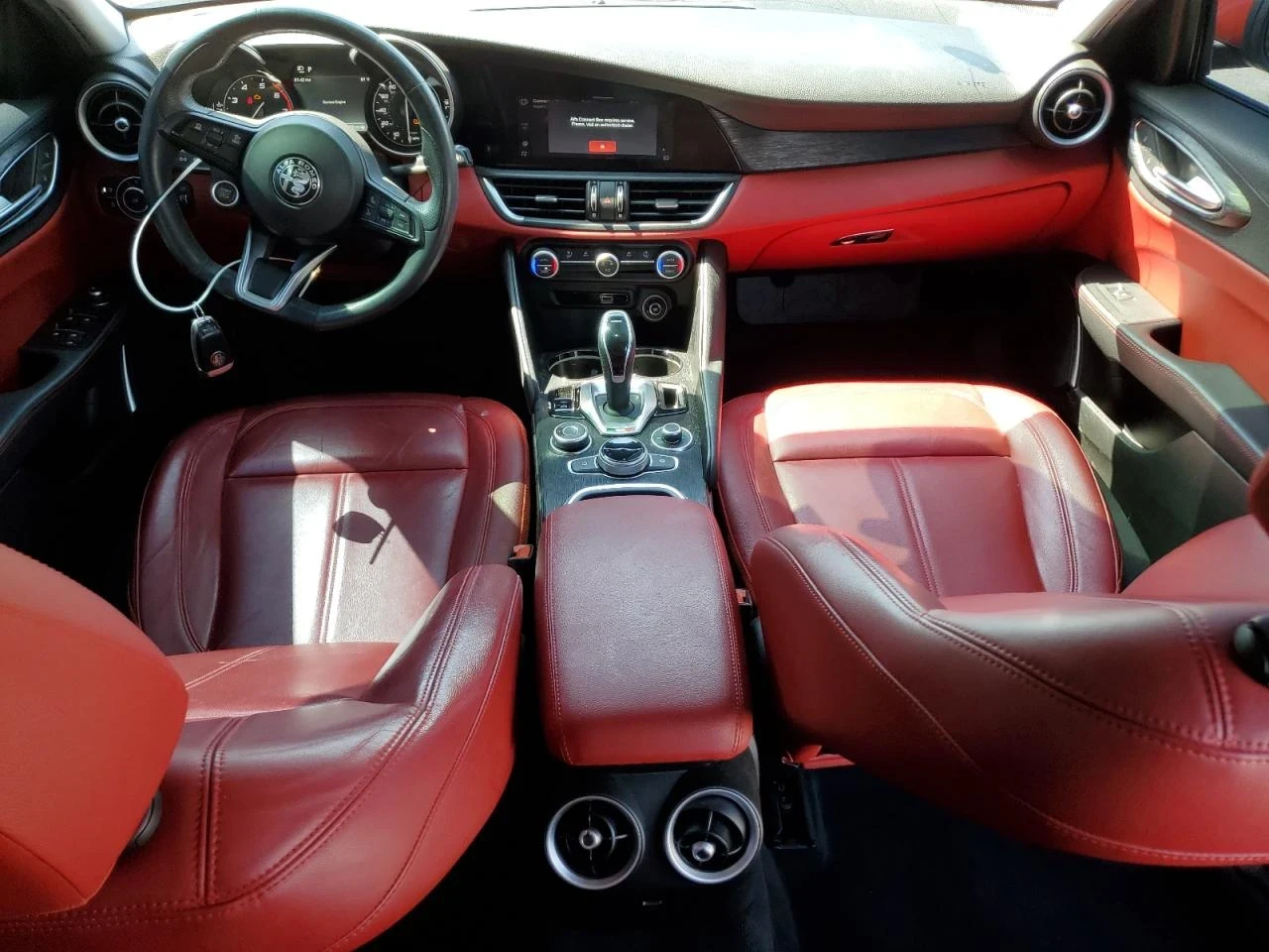 Alfa Romeo Giulia  - изображение 8