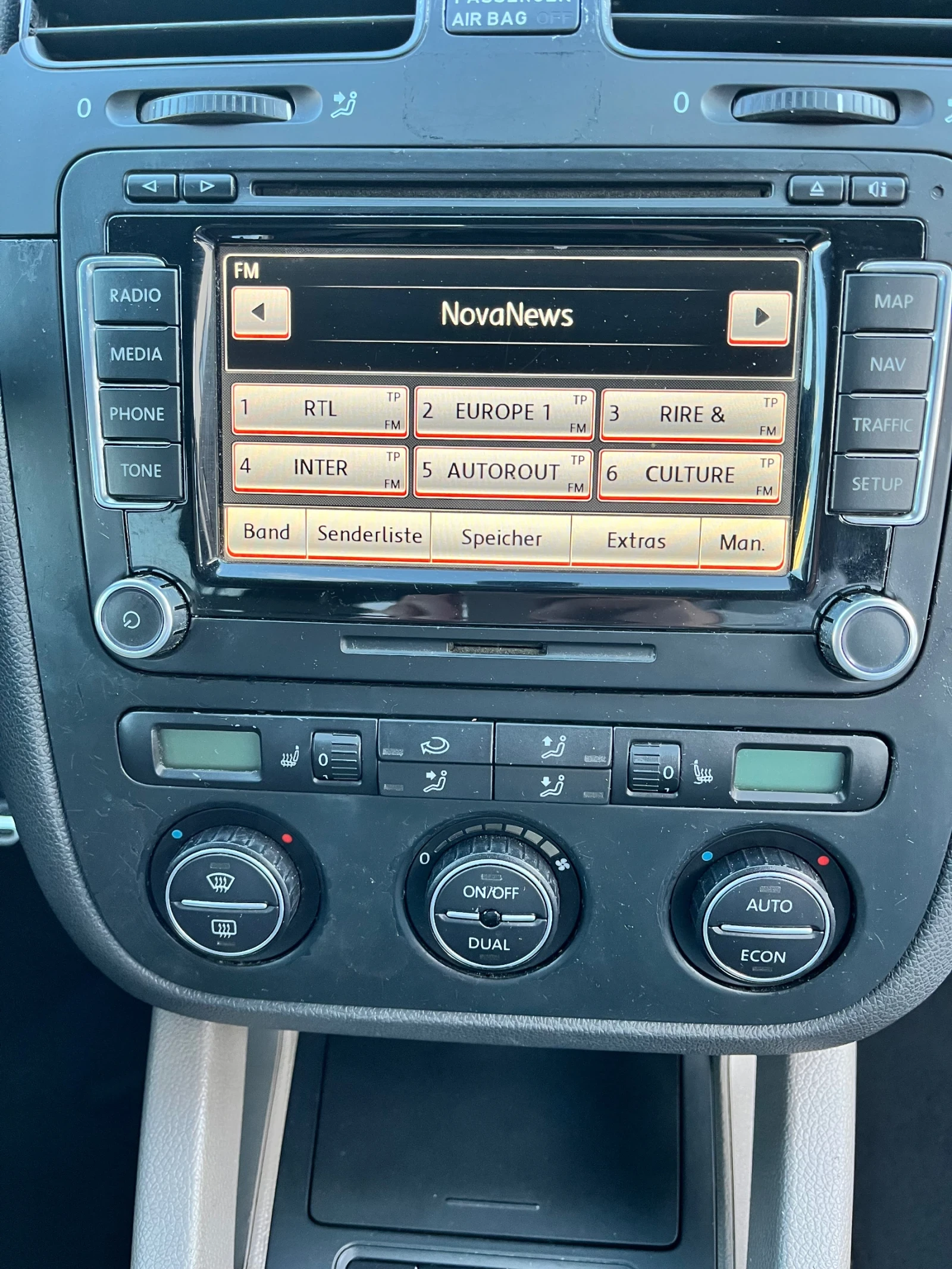 VW Golf BICENTENARY/1.9/BKC/6 ��/GTI PACK/����/Navi/Xenon | Mobile.bg � ����������� 12