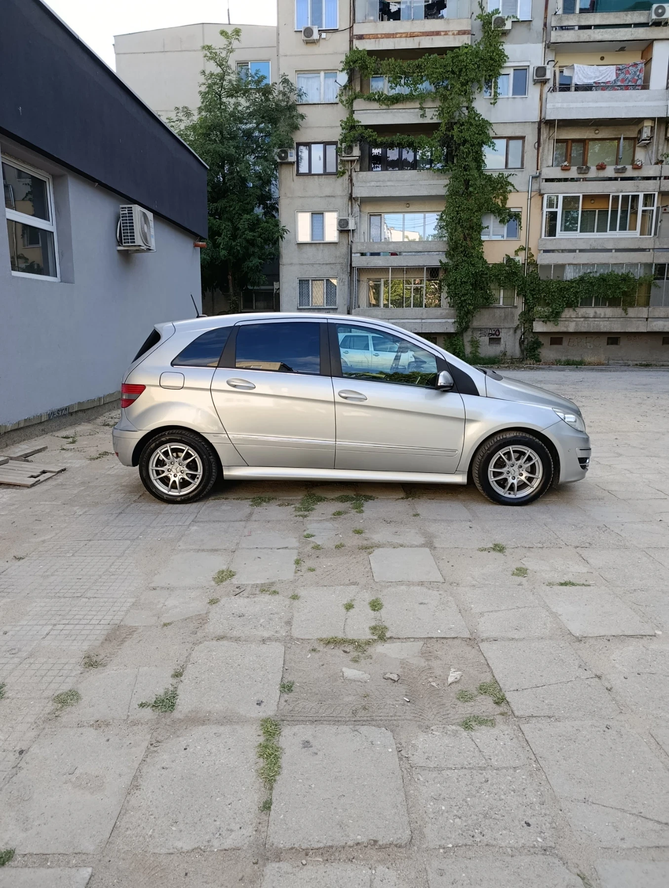 Mercedes-Benz B 200 Перфектен - изображение 4