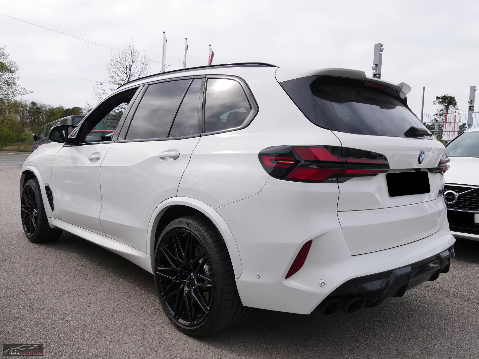 BMW X5M COMPETITION/625HP/CARPLAY/MEMO/HUD/MASSAGE/468f - изображение 3