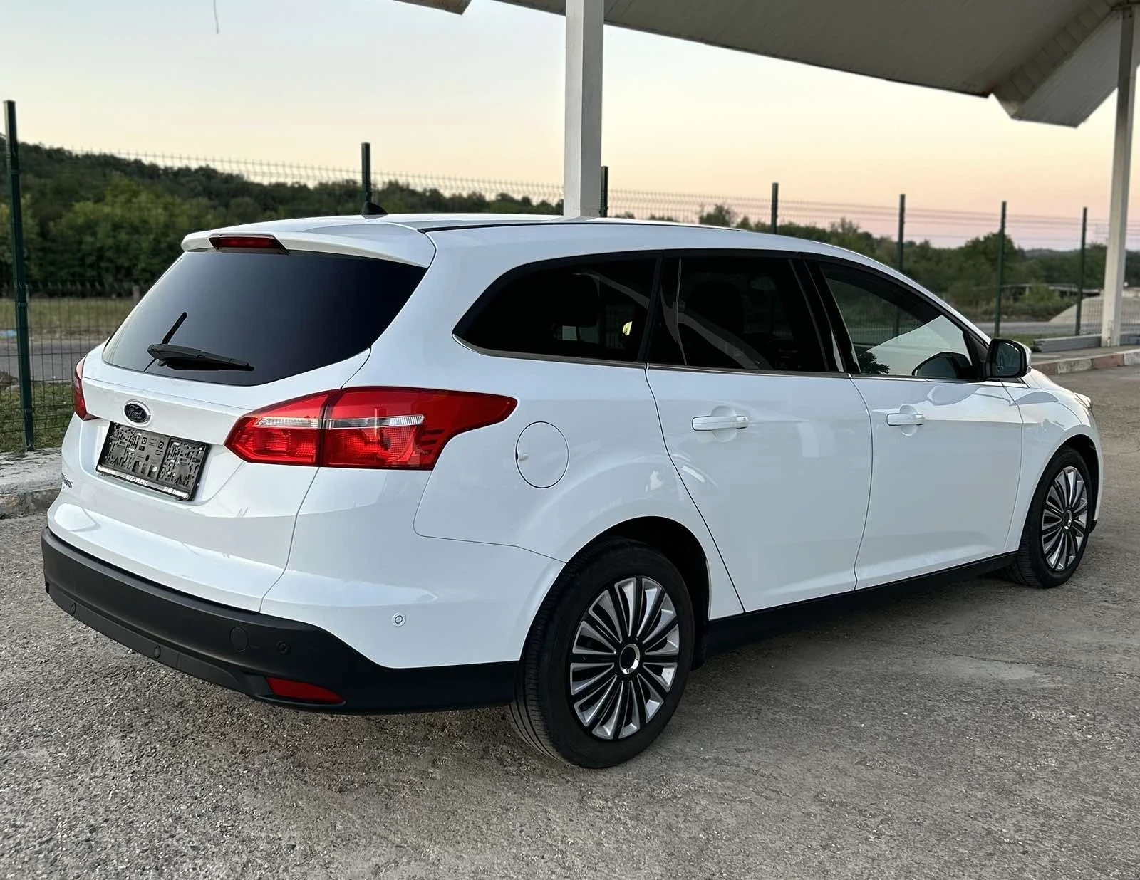 Ford Focus TITANIUM, 2017г, автоматик, 89000км!!! - изображение 6