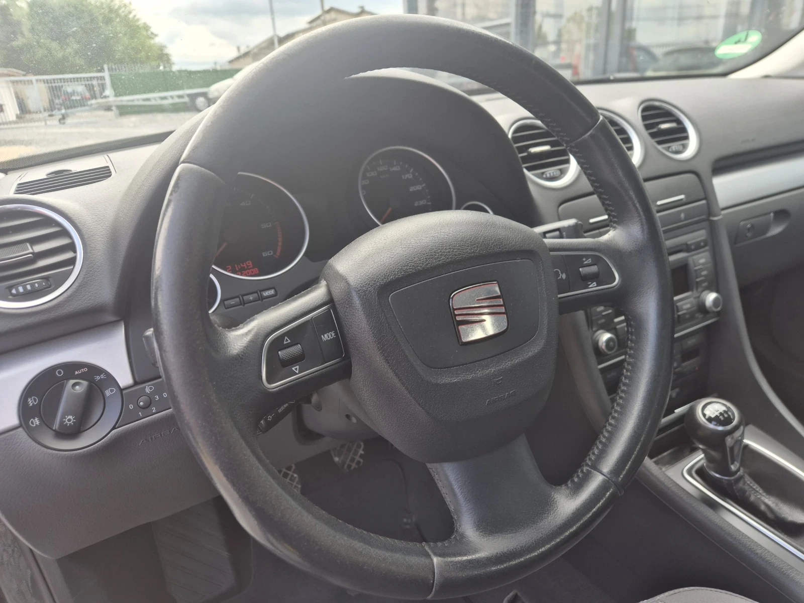 Seat Exeo 2.0TDI, снимка 9 - Автомобили и джипове - 52280707