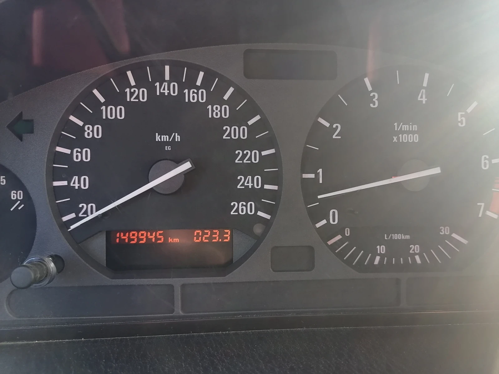 BMW 320 .  - изображение 7