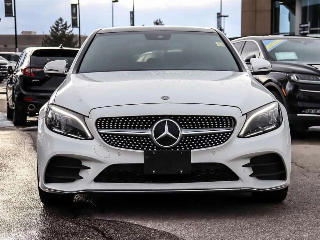 Mercedes-Benz C 300 * АВТО КРЕДИТ* ЦЕНА ДО БГ * СЕРВИЗНА ИСТОРИЯ *  - изображение 2