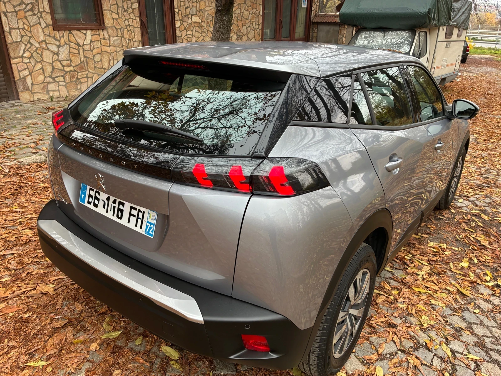 Peugeot 2008 BLUEHDI 100 S&S BVM6 ACTIVE, снимка 4 - Автомобили и джипове - 53757248