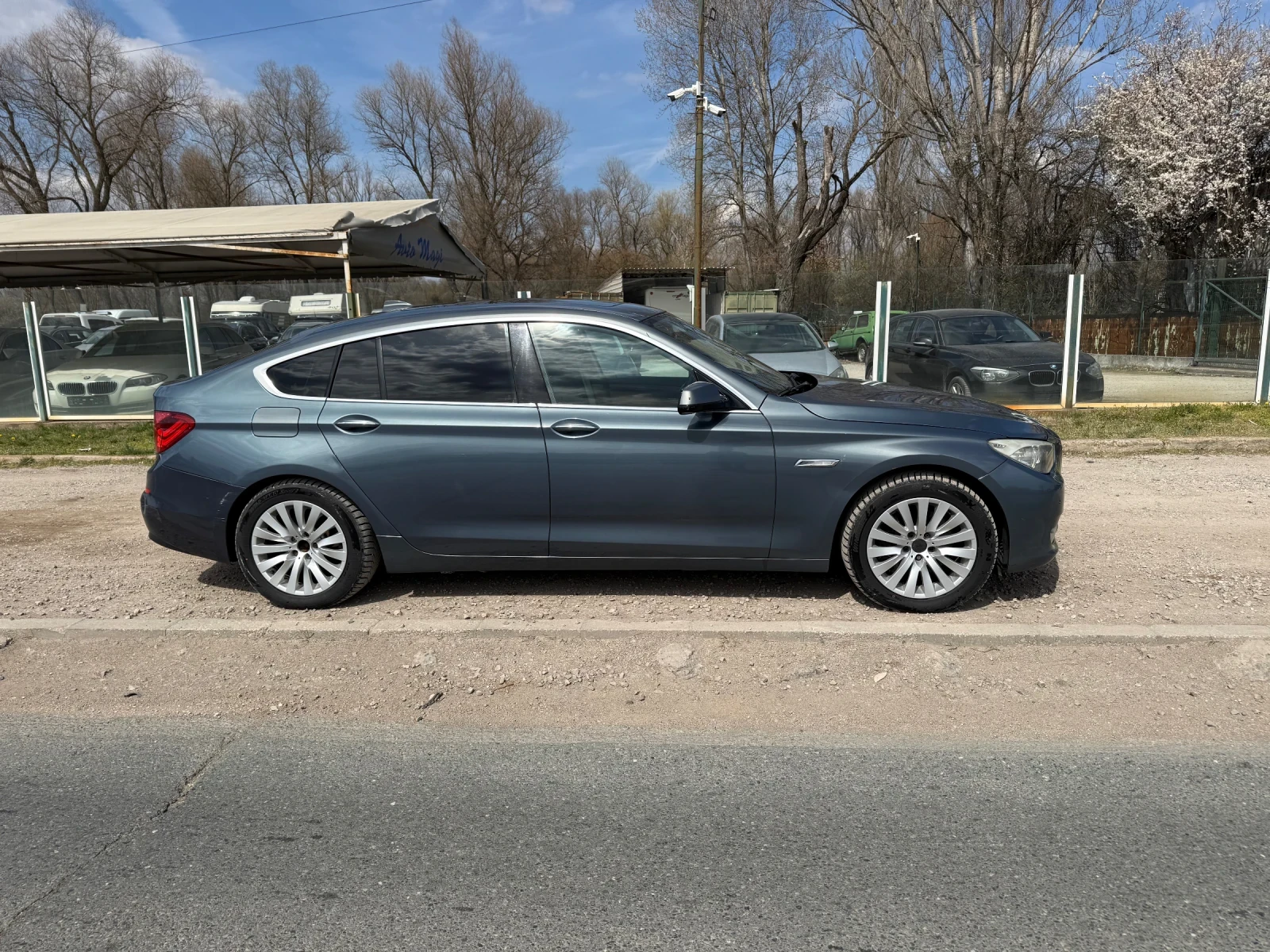 BMW 5 Gran Turismo 3.0xDrive+ 245kc+ BiXenon+ Панорама+ Кожа, снимка 2 - Автомобили и джипове - 53987153