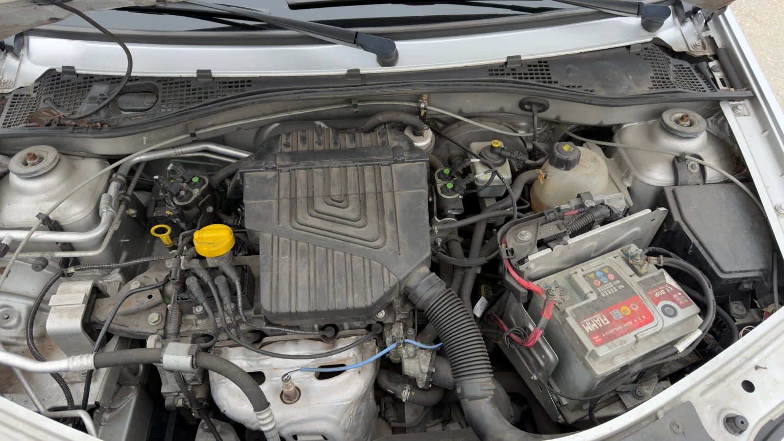 Dacia Logan MCV 1.6 Black Line, снимка 13 - Автомобили и джипове - 54014280