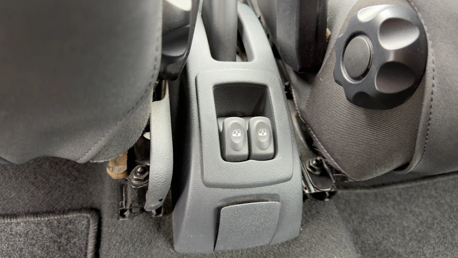 Dacia Logan MCV 1.6 Black Line, снимка 10 - Автомобили и джипове - 54014280