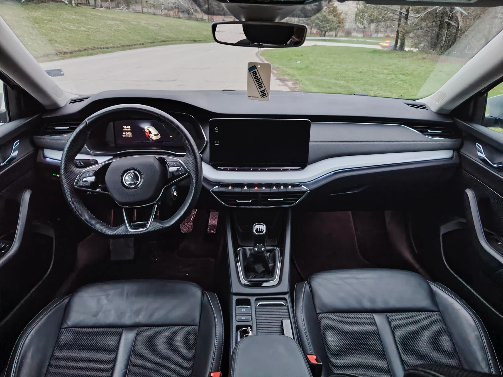 Skoda Octavia 1.5 TSI ful top, снимка 15 - Автомобили и джипове - 54033786