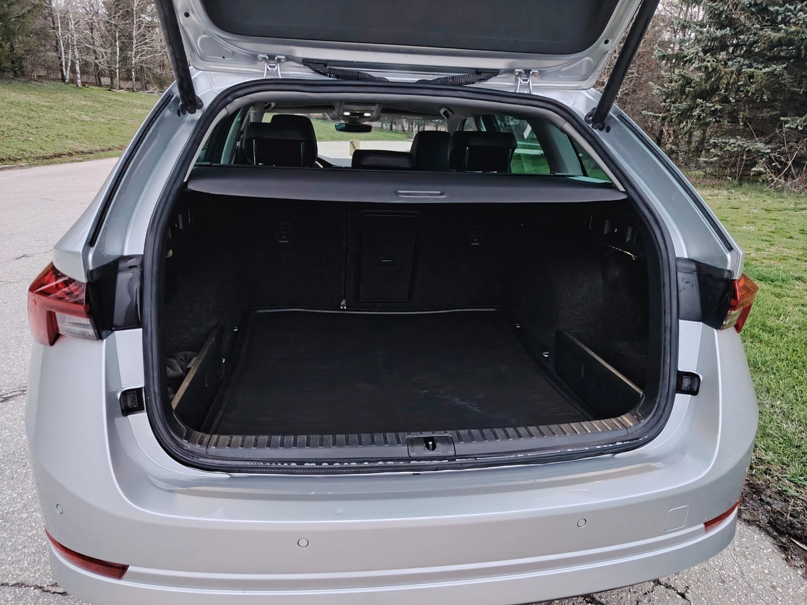 Skoda Octavia 1.5 TSI ful top, снимка 16 - Автомобили и джипове - 54033786