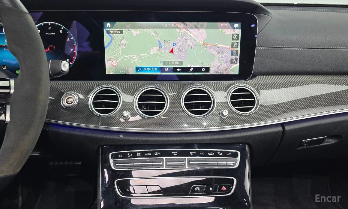 Mercedes-Benz E 53 AMG 4MATIC* FACE* BURMESTER* HEAD-UP* 360 CAM* ПАНОРАМ, снимка 13 - Автомобили и джипове - 54214583