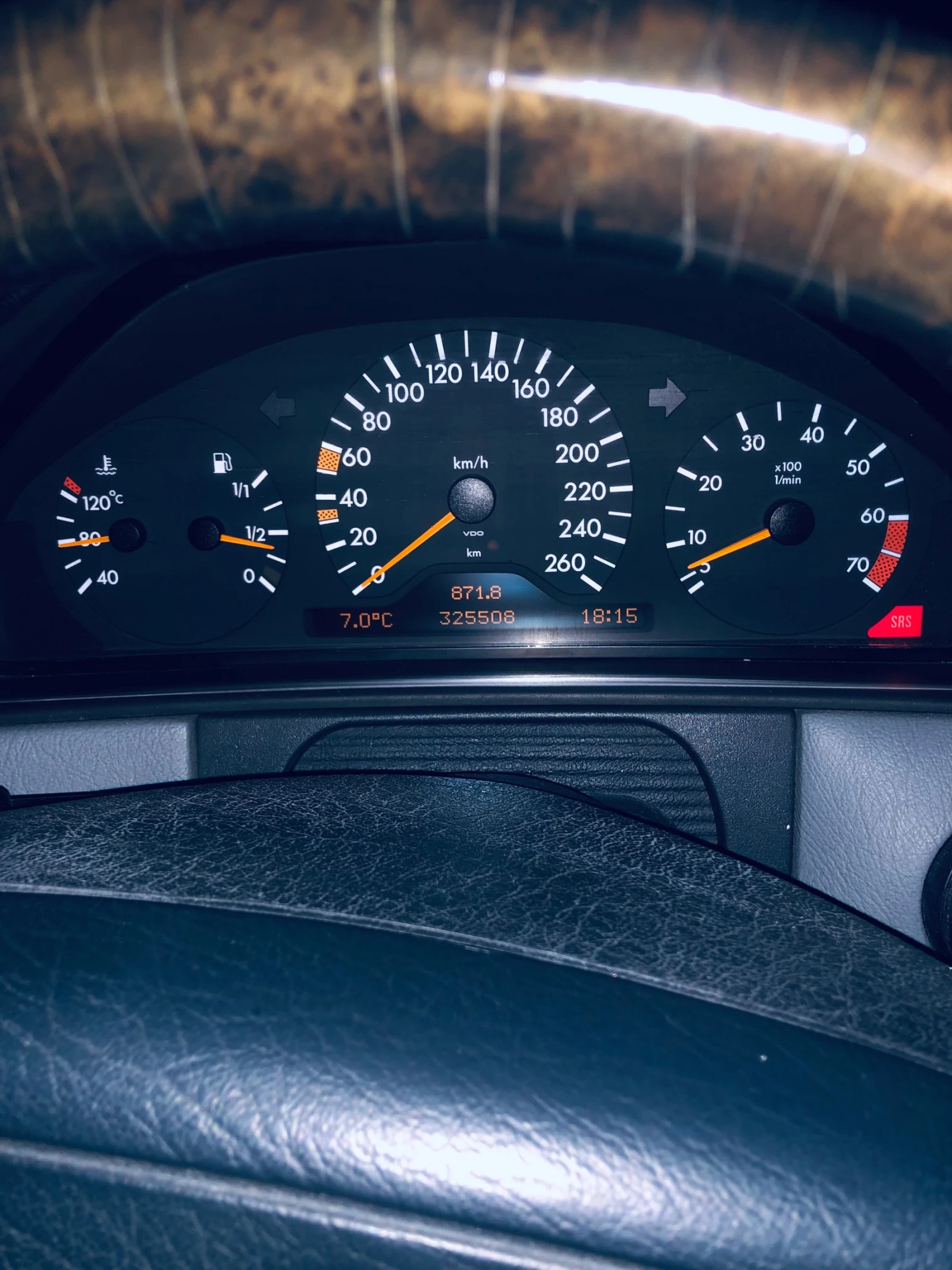 Mercedes-Benz E 420, снимка 11 - Автомобили и джипове - 54221509