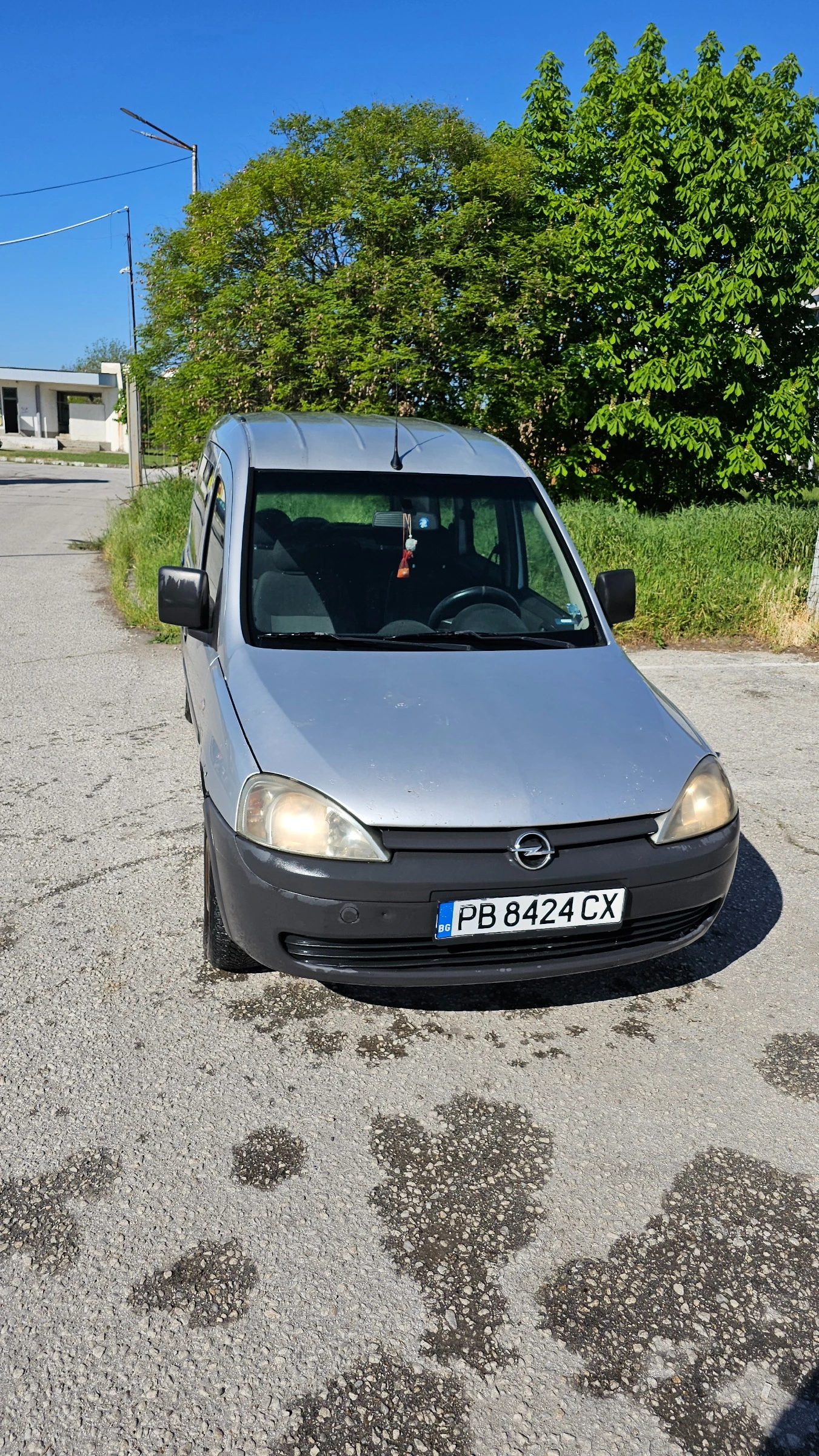 Opel Combo Фабричен Метан, снимка 2 - Автомобили и джипове - 54396146