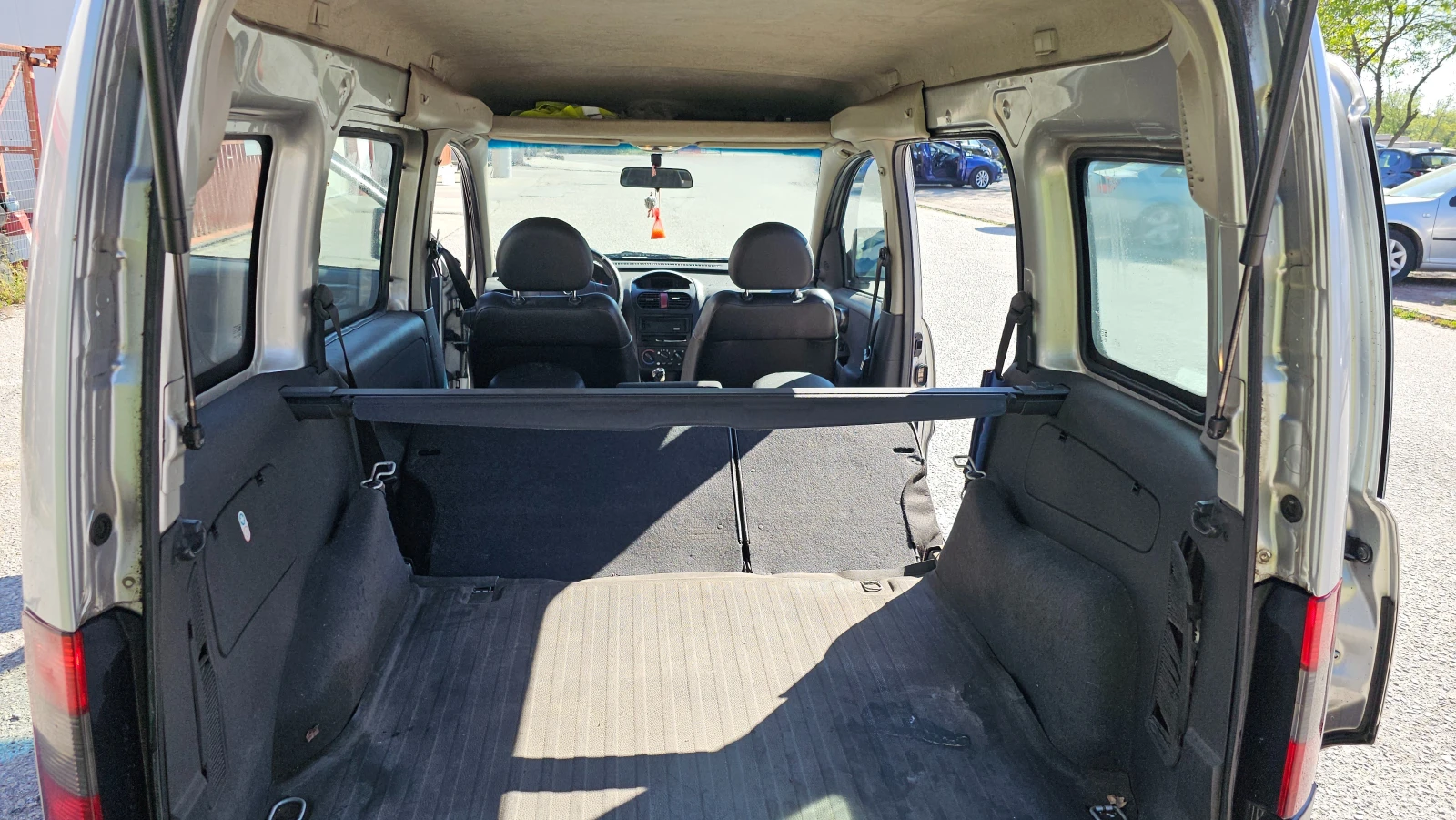 Opel Combo Фабричен Метан, снимка 10 - Автомобили и джипове - 54396146