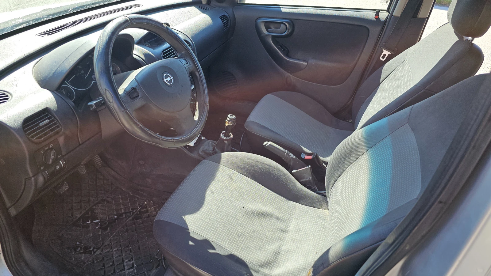 Opel Combo Фабричен Метан, снимка 6 - Автомобили и джипове - 54396146