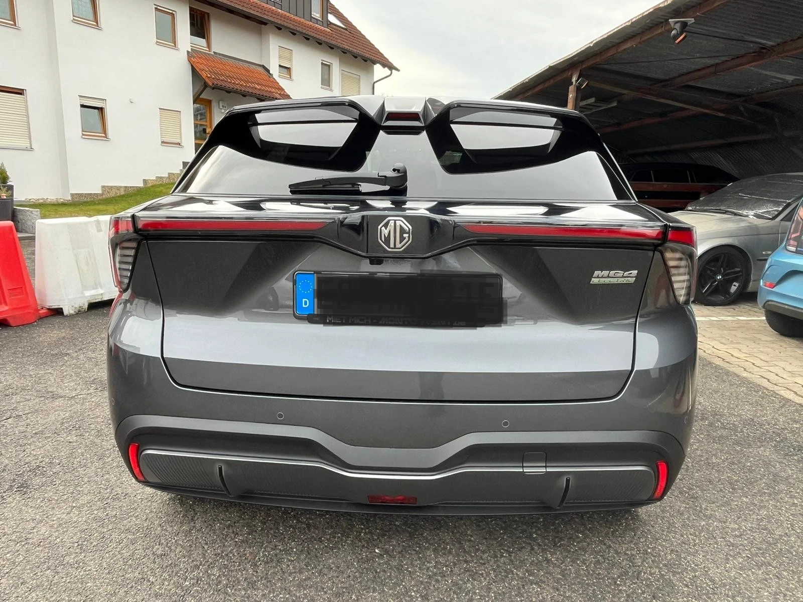 Mg MG4 64 kWh Luxury, снимка 2 - Автомобили и джипове - 54473410