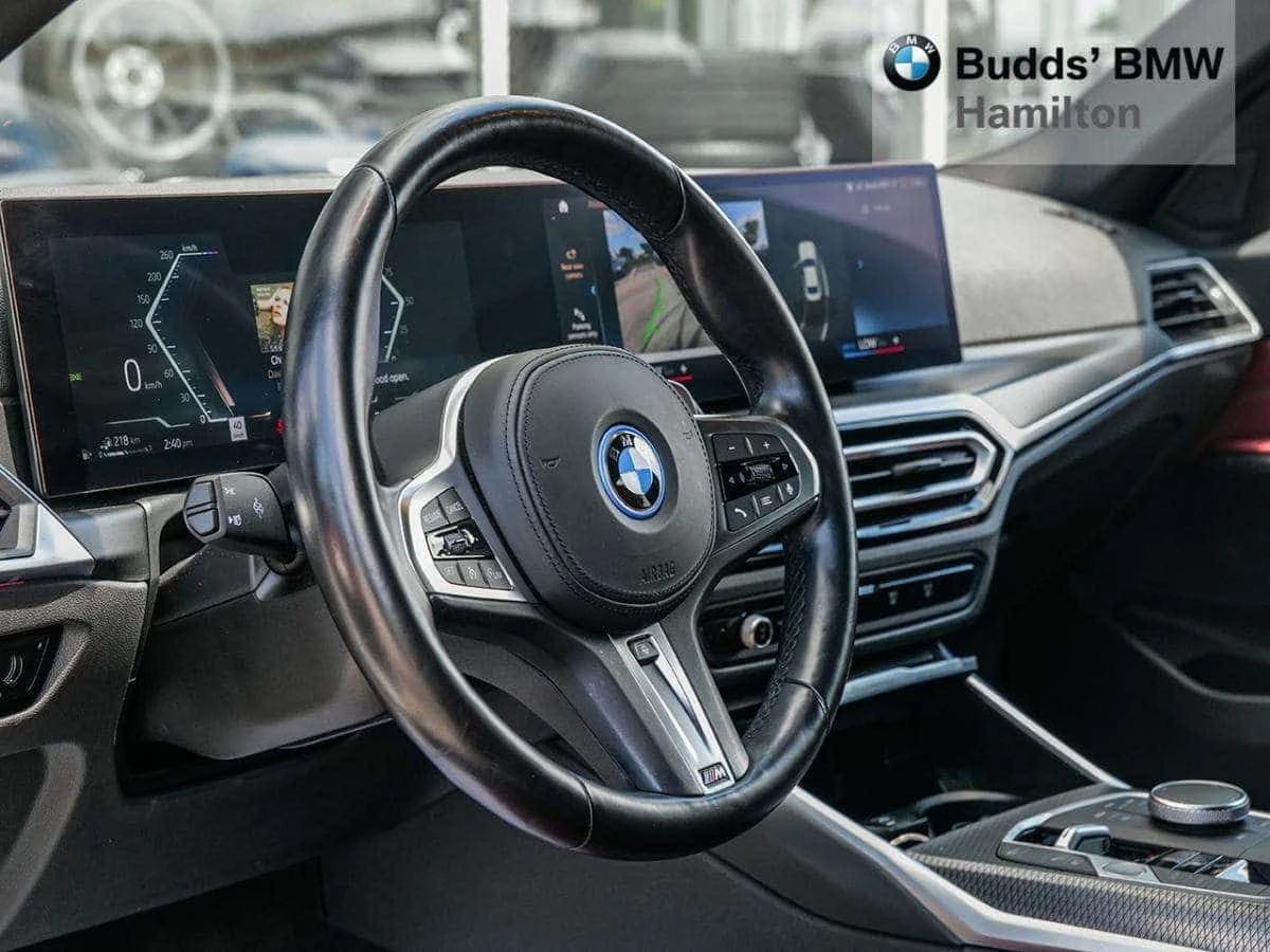 BMW 330 330e xDrive  CARFAX, снимка 12 - Автомобили и джипове - 55380577