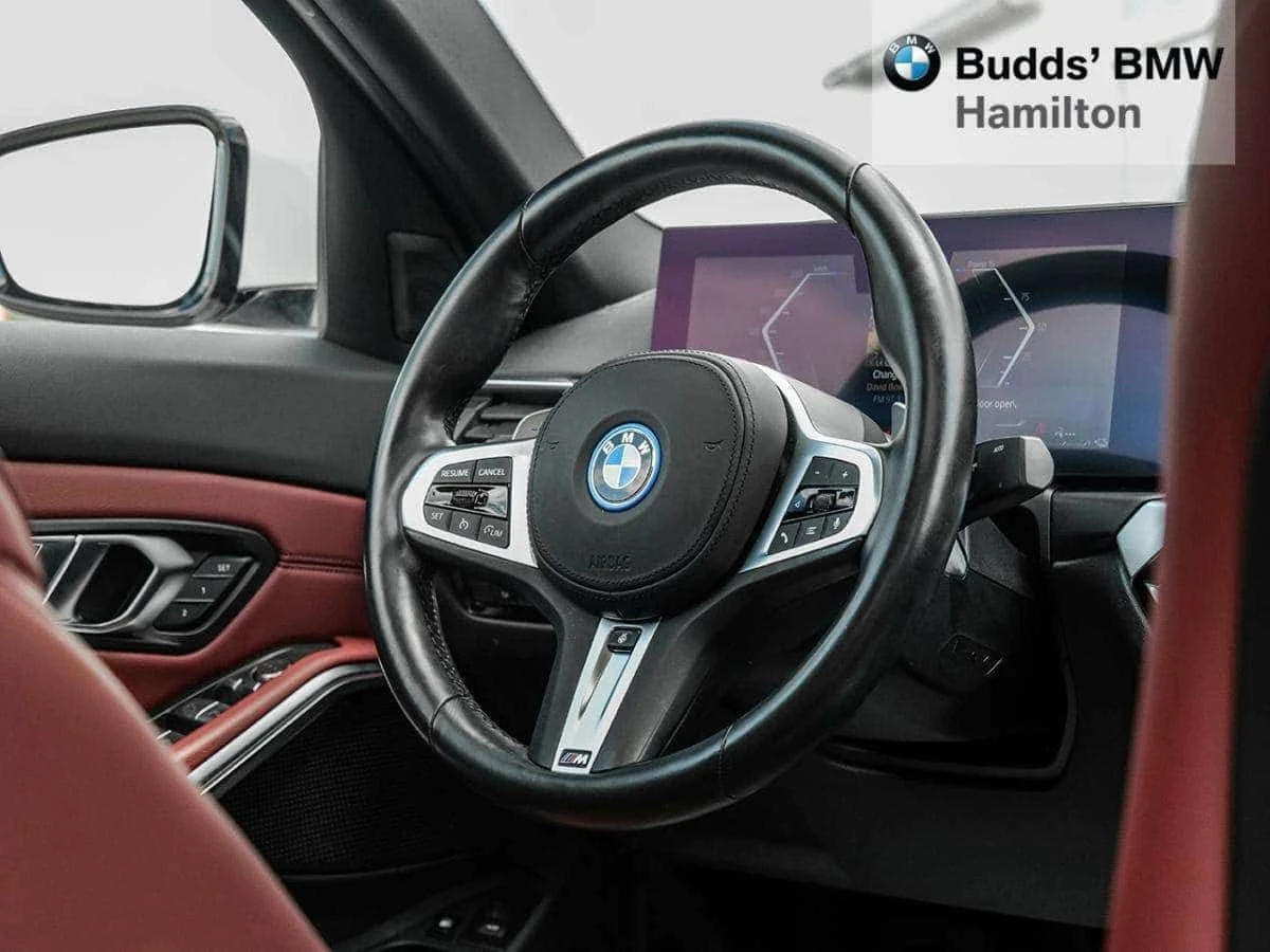 BMW 330 330e xDrive  CARFAX, снимка 16 - Автомобили и джипове - 55380577