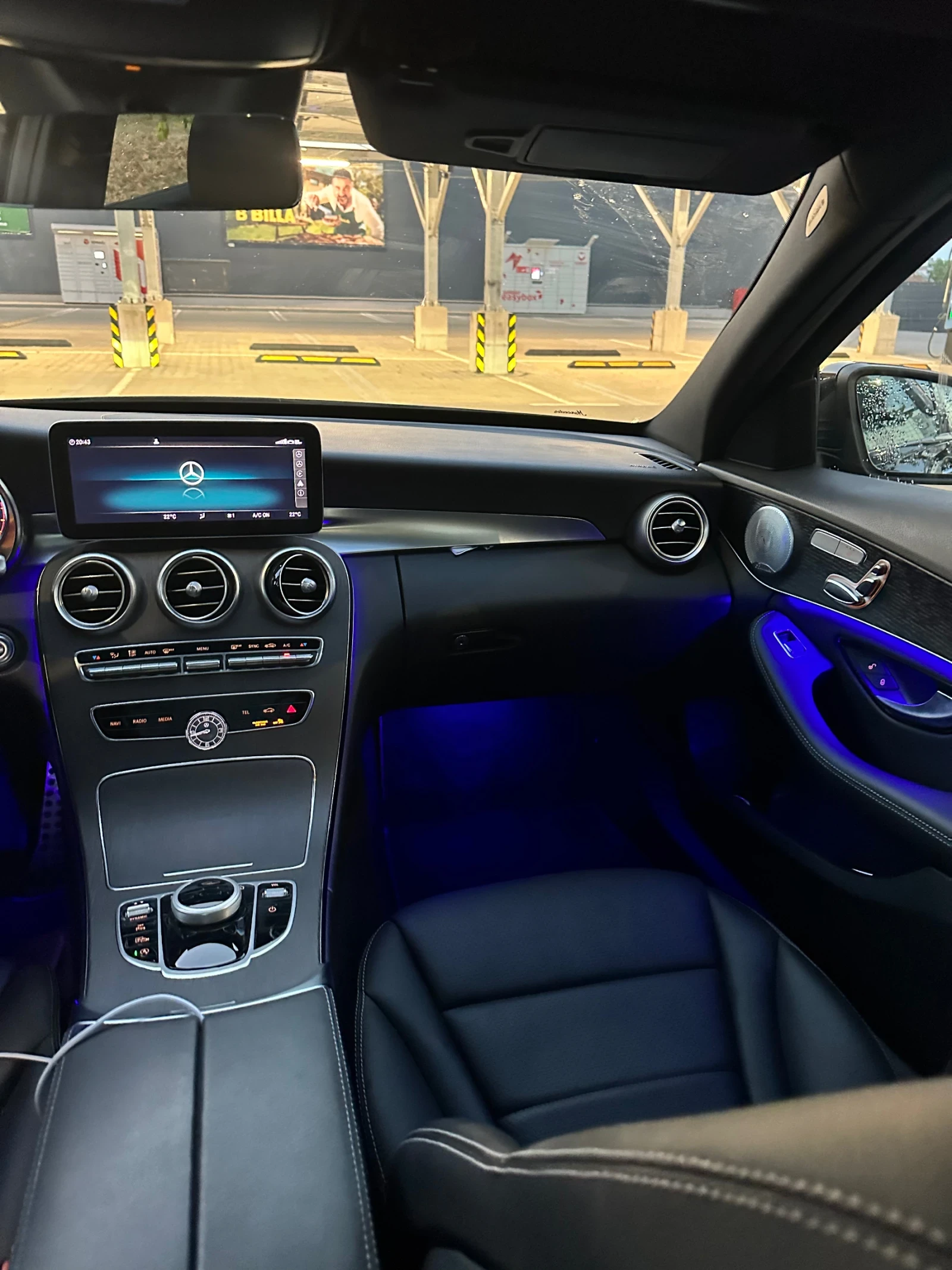 Mercedes-Benz C 300, снимка 9 - Автомобили и джипове - 55656854